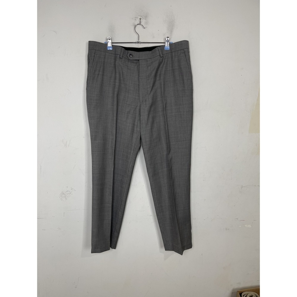 Jos A Bank Traveler Tailored Fit Men's Gray 100% Wool Suit 44L Jacket 38W Pants
